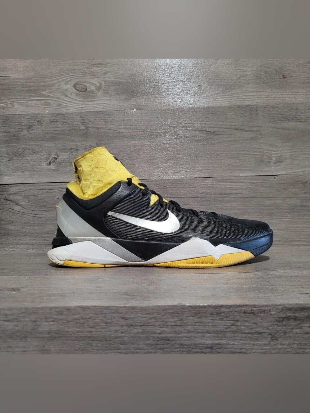 Nike Kobe 7 Black Del Sol 2011 Men's Size 15 Basketball Shoes 488244-001